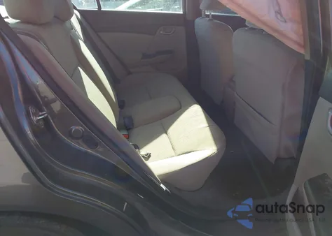 2015 Honda Civic Lx z USA, uszkodzony, nr VIN 19XFB2F54FE236833